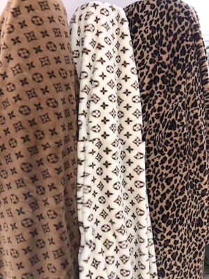 10-20mm Very Soft Short Printing Faux Rabbit Fur Fabric with Anti-Pull Technology