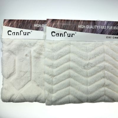 Printed Cut Rabbit Fur Plush 1000 Meters 15-25 Days Delivery 58/60" Width from CANFUR CN
