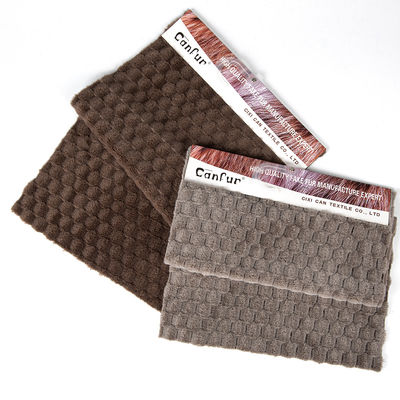 Front Material 100% Polyester Faux Fur Plush Fabric for Garment and Throw Blanket
