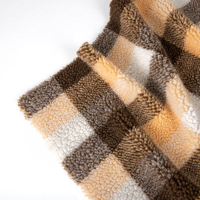 Soft and Insulating 100% Polyester Plaid Sherpa Fleece Fabric for Garments Shell