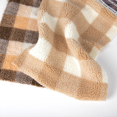 Soft and Insulating 100% Polyester Plaid Sherpa Fleece Fabric for Garments Shell