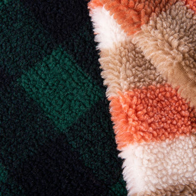 Soft and Insulating 100% Polyester Plaid Sherpa Fleece Fabric for Garments Shell