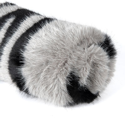 Plush Women's Coat Fabric Long Fair Fur Jacquard Faux Fur for Artificial Density Contact