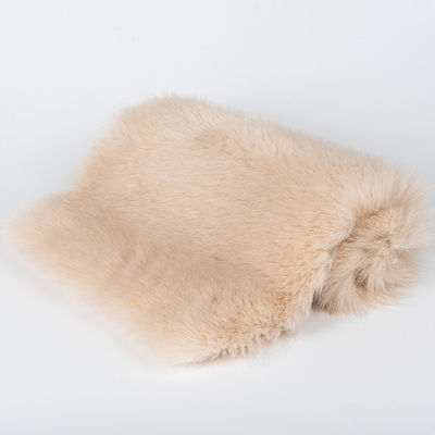 Soft 100% Polyester Faux Rabbit Fur Fabric for Winter Ponchos and Ladies Pullovers