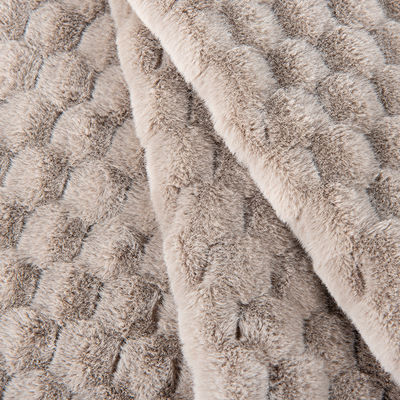Customized Color Soft Brushed Faux Rabbit Fur Fabric for Garment/Home Textile/Slipper