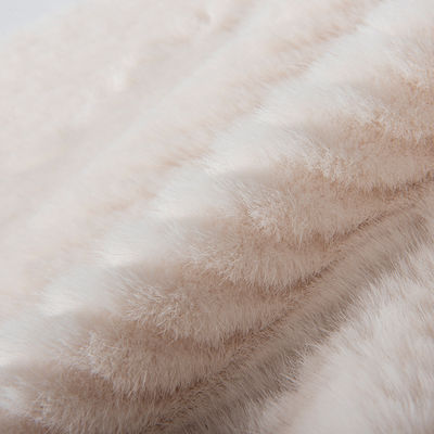 Soft Short Fur Faux Fur Fabric for Coat Width 58/60 Solid Pattern Advanced Technology